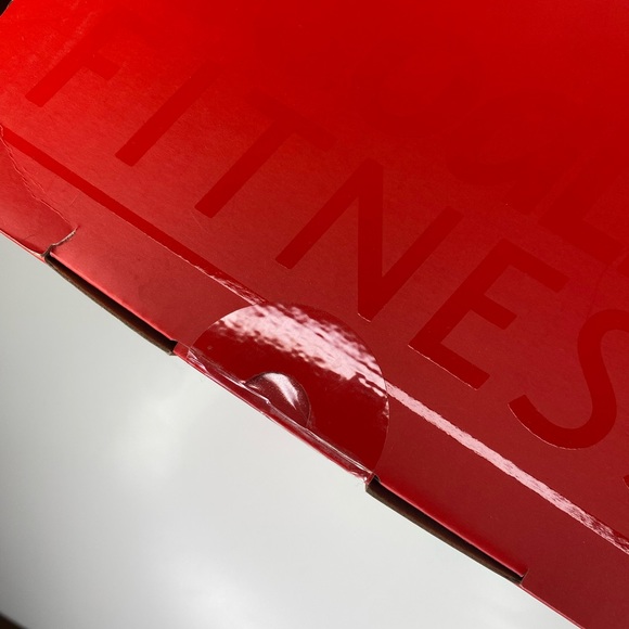 GoodLife Fitness ball NEW - Picture 5 of 6